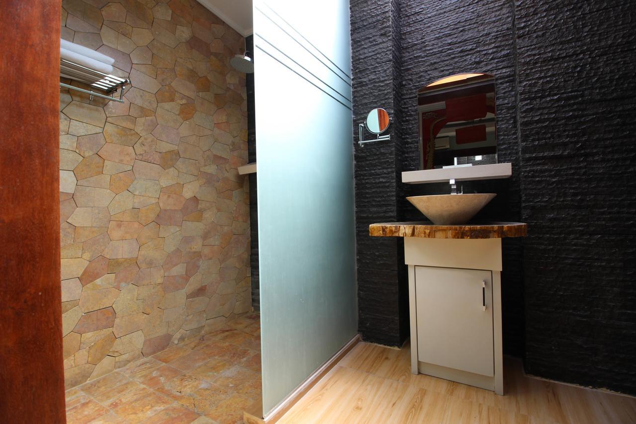 Reddoorz Plus Near Tugu Jogja 2 Yogyakarta Exterior foto